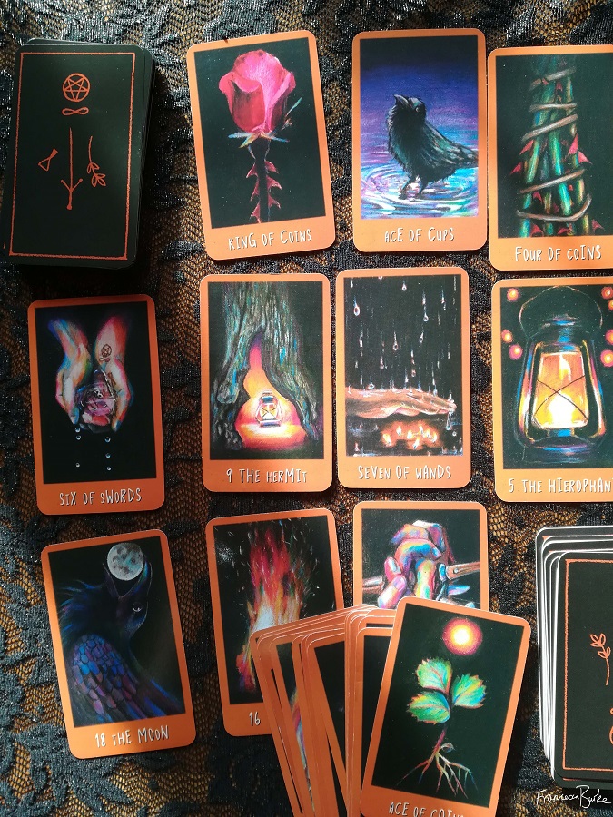 Предсказание от черного ворона пессимиста 9 букв. Raven's Prophecy Tarot Cards. The Raven's Prophecy Tarot галерея. Таро пророчество ворона. Таро пророчество ворона галерея.
